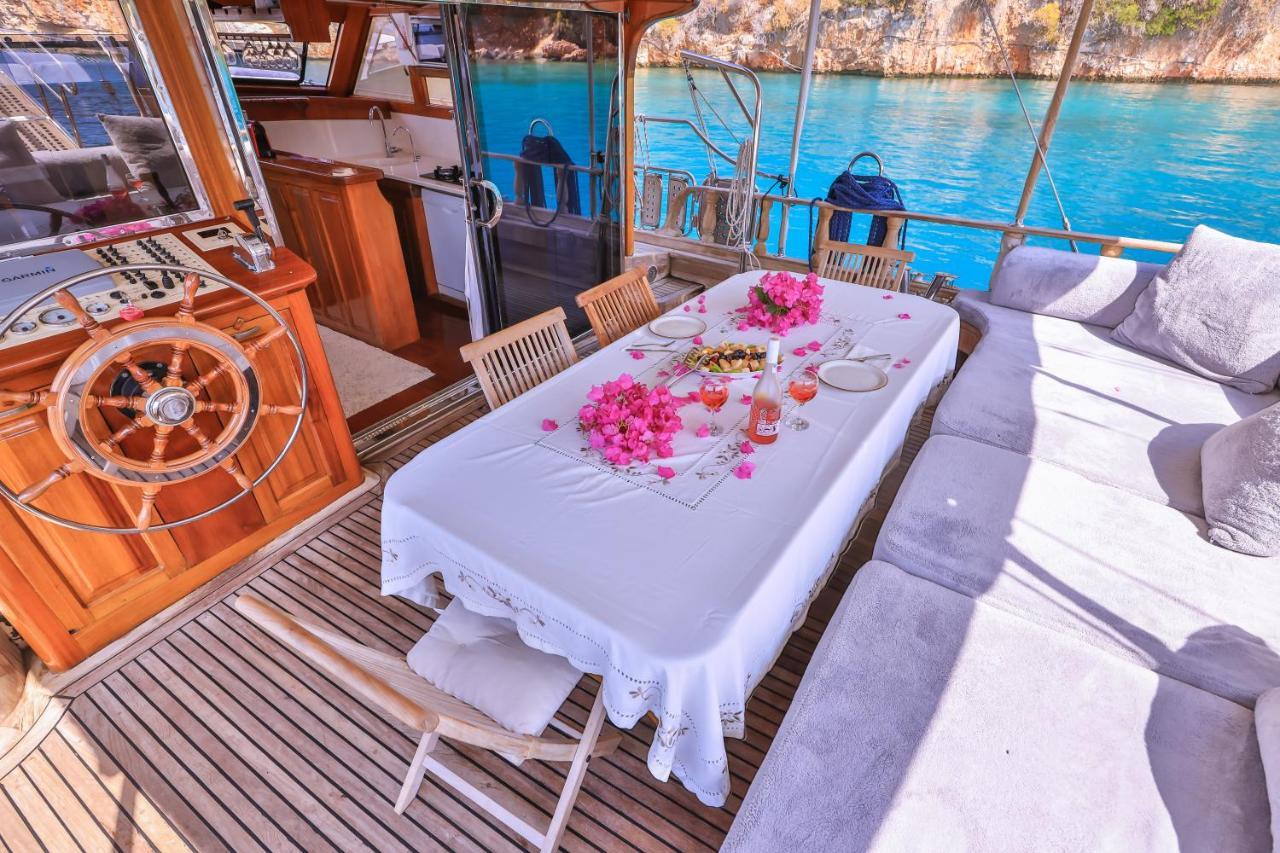 Blue Cruise Hotel Kas Bagian luar foto